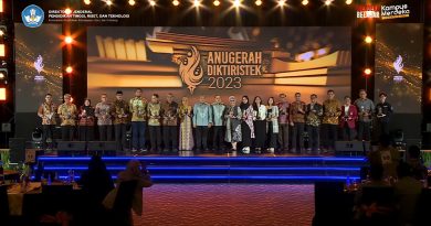 UMN Al Washliyah Raih Anugerah Diktiristek 2023 UMN Al Washliyah Raih Anugerah Diktiristek 2023